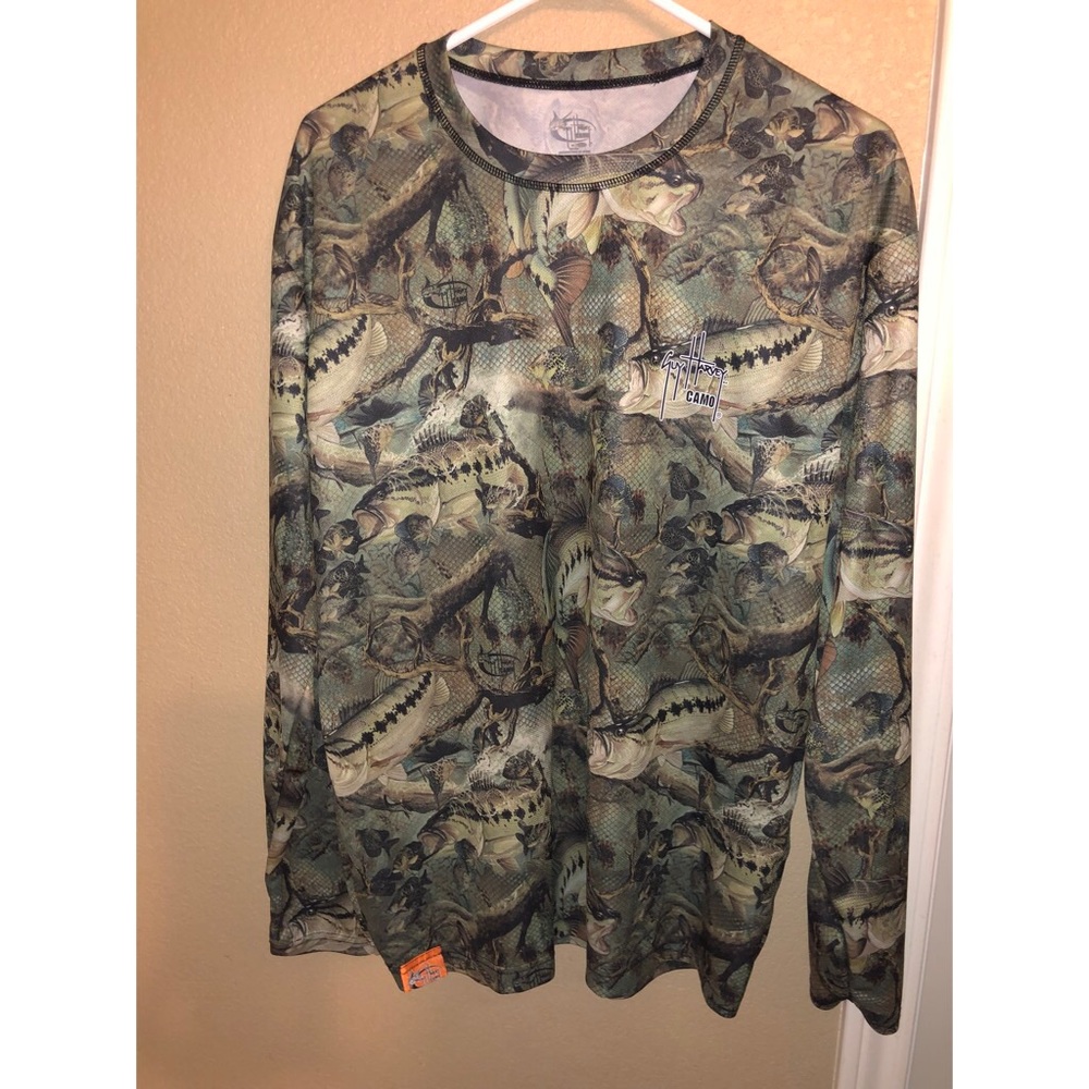 Guy Harvey Large Men’s Fishing Camo Shirt